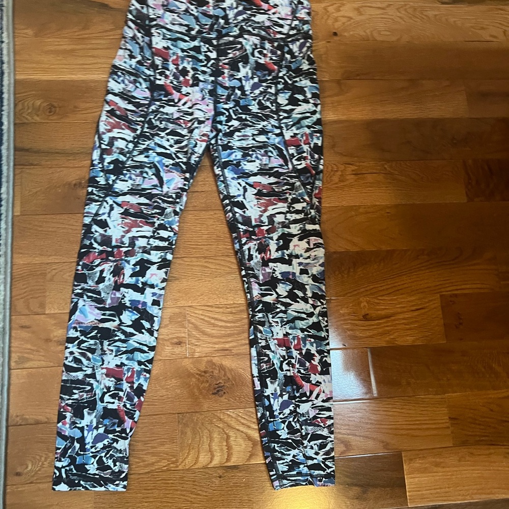 lululemon athletica Multicolor Abstract Leggings size 8 hardly worn